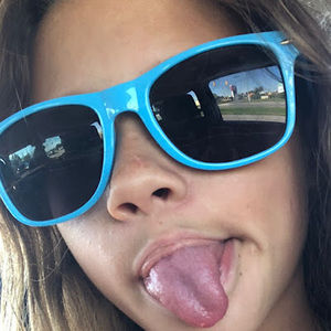 Meet your Posher, Ellie